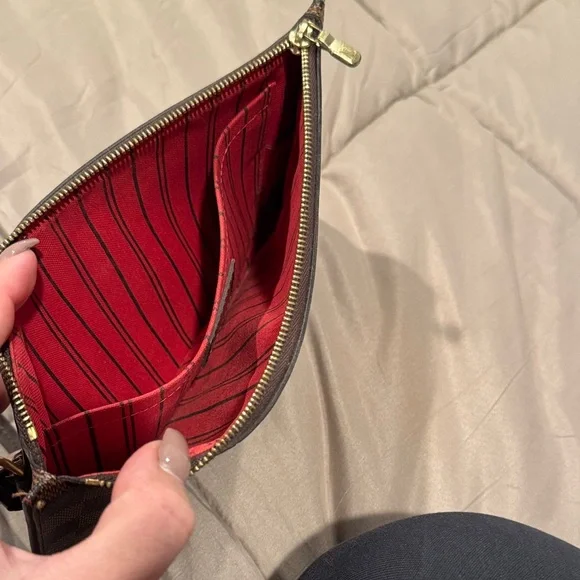 Louis Vuitton Damier Ebene Wristlet - Picture 5 of 6